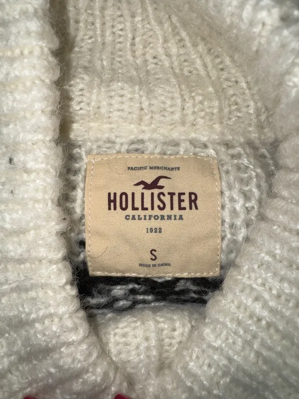 Hollister Fair Isle Mock-Neck Crop Knit Sweater - Image 4