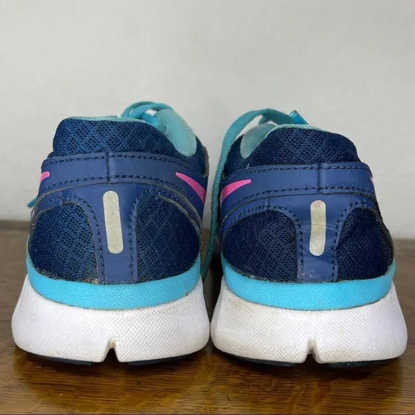 Nike Flex‎ Run Athletic Shoes - Image 5
