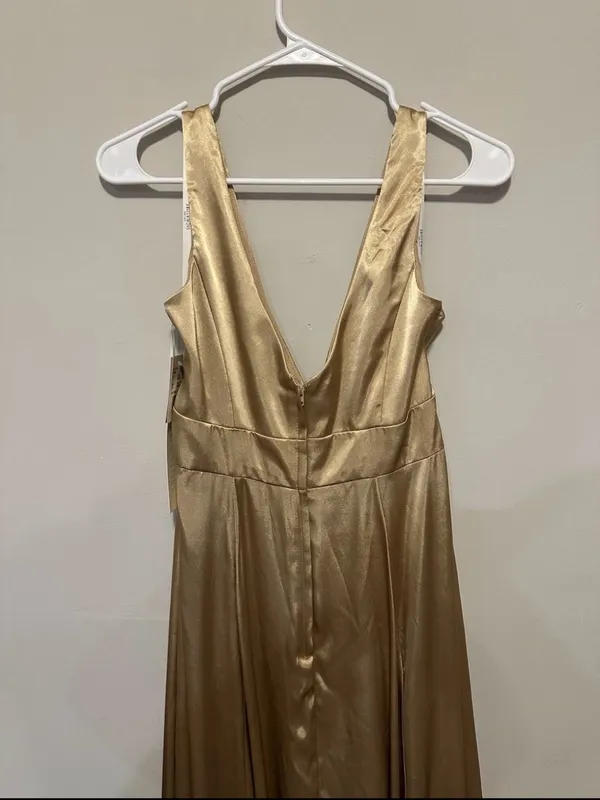 David’s Bridal - Galina Signature Long V-Neck Tank Ful in Golden Color Size 8 - Image 5