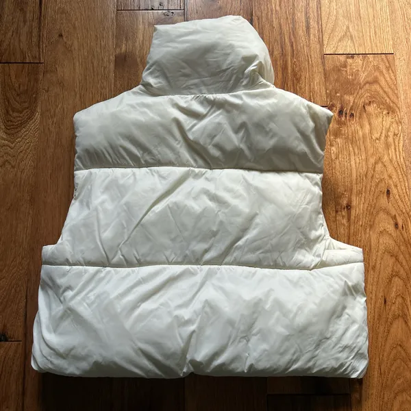 White Puffer Vest Amazon Women’s Cropped - Image 2
