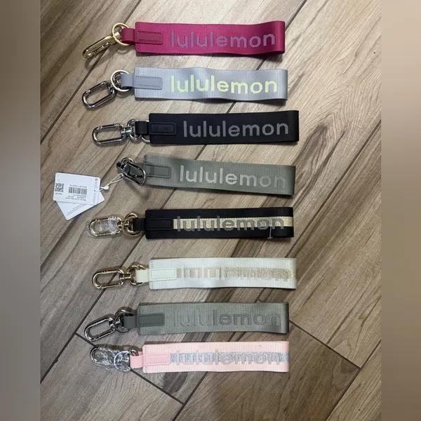 Lululemon‎ Never Lost Keychain- Raspberry Cream/Wine Berry NEW! RETIRED COLOR - Image 4