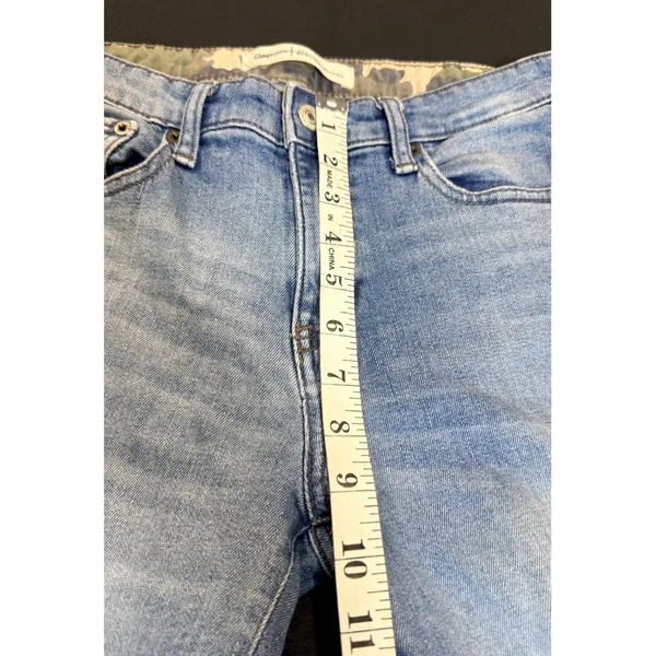 Gap 1969 Best Girlfriend Jeans 27T Light Wash Distressed Camo Trim Cuff cropped - Image 10