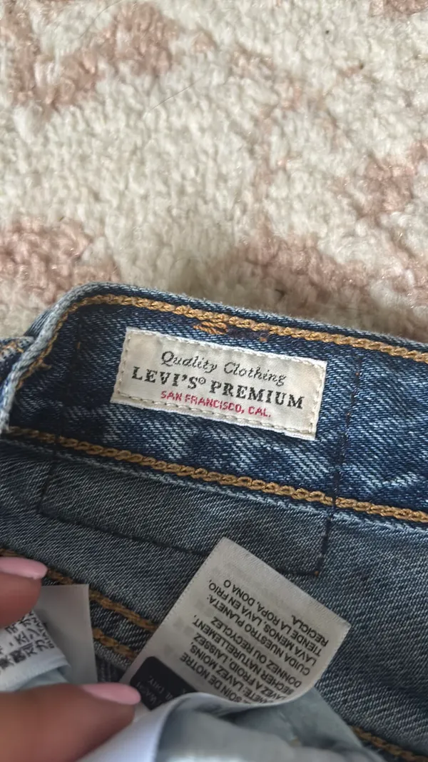Levi’s Jeans High-Rise Loose Flare - Image 3