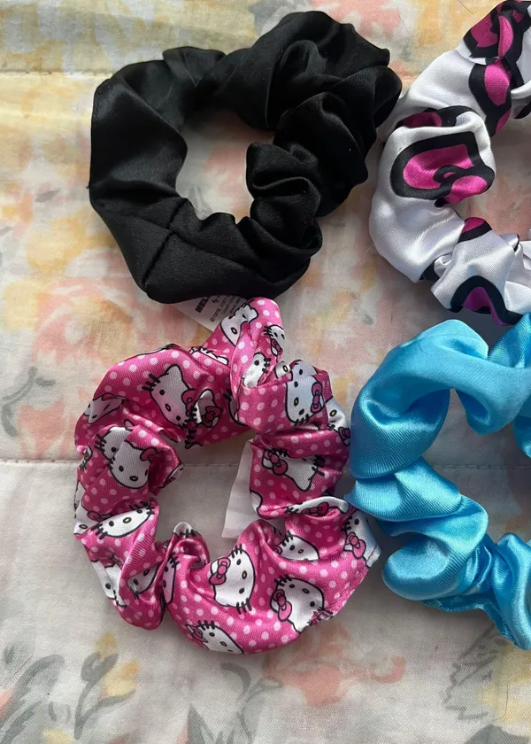 scrunchies - Image 2