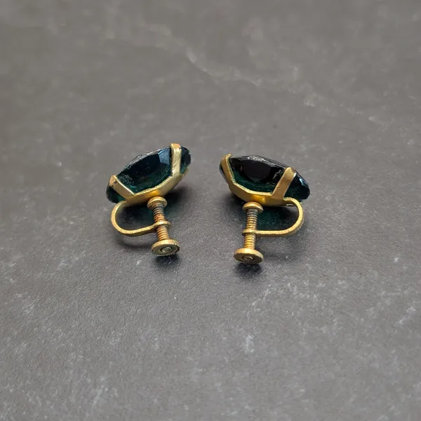 Vintage Screw On Earrings 0.75" Large Dark Green Faceted Oval - Image 5
