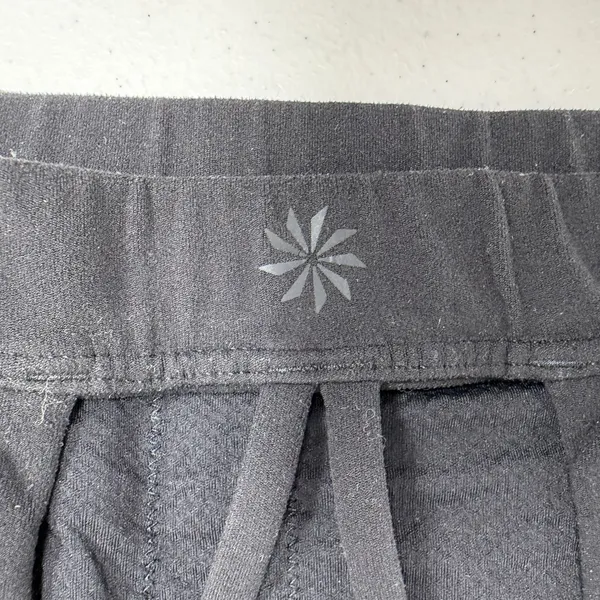Athleta L Sports Bra Exhale A-C Black Low Impact Support Soft Yoga Active 486376 - Image 5