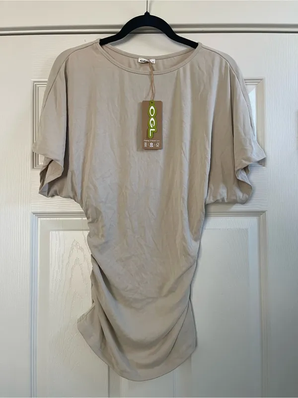 NWT Women’s OGL Short Sleeve Draped Ruched Tee Top Beige Size M - Image 6