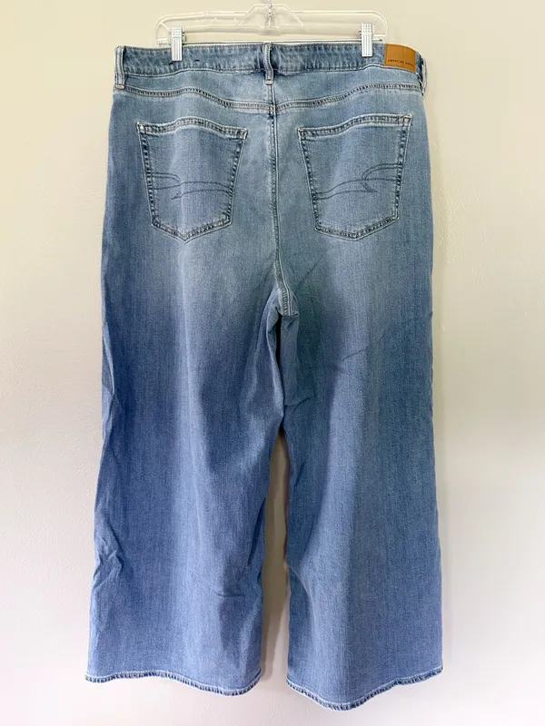 American Eagle Dreamy Drape Super High Rise Baggy Wide Leg Jeans size 18 short - Image 14