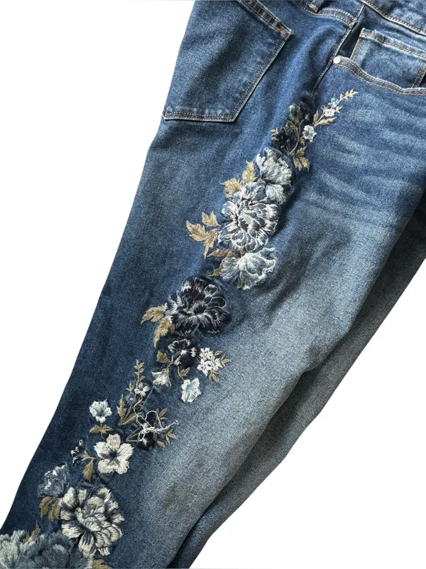 Driftwood Jackie High Rise Jean Sz 14X28 Floral Embroidered Denim High Waisted - Image 4