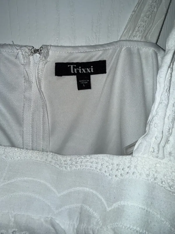 Francesca’s White Flowy Mini Dress - Image 3