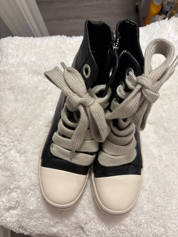 Black and white Rick Owen’s high top Size 9.5 - Image 6