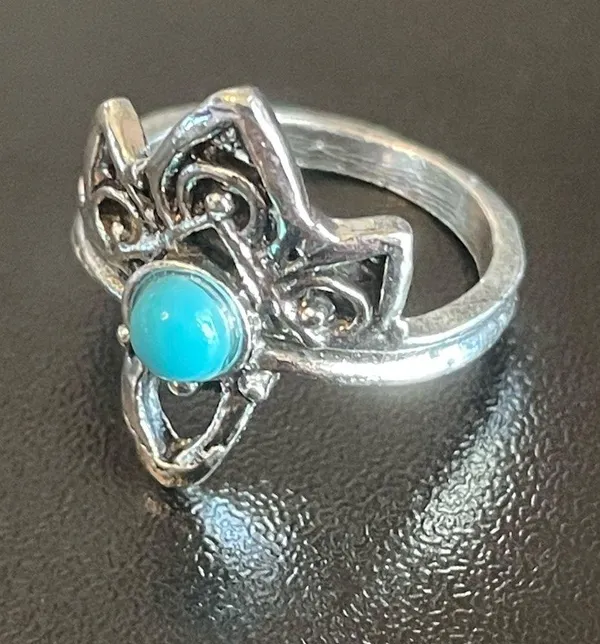 Turquoise stone girl ring size 4.5 - Image 3