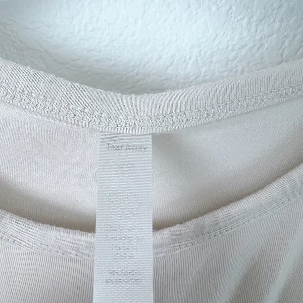 Alo Yoga Twist Front Tank Top - Image 4