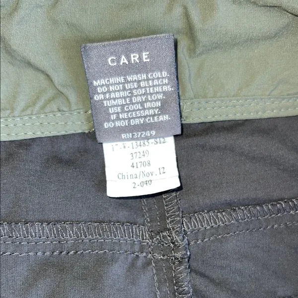 REI Mini‎ Skirt Womens Size 2 Lightweight Embroidered Gray Pockets - Image 3