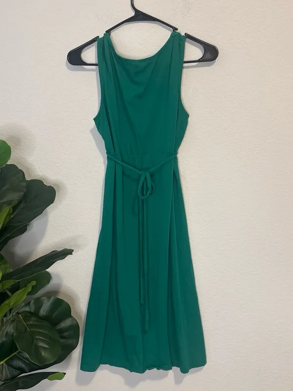 Old Navy Sleeveless V-Neck Green Mini Dress with tie waist - Image 4