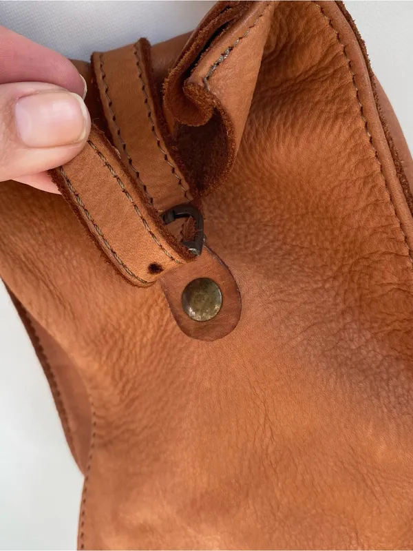 Coldwater Creek Just Right crossbody bag soft calfskin caramel tone leather boho - Image 4