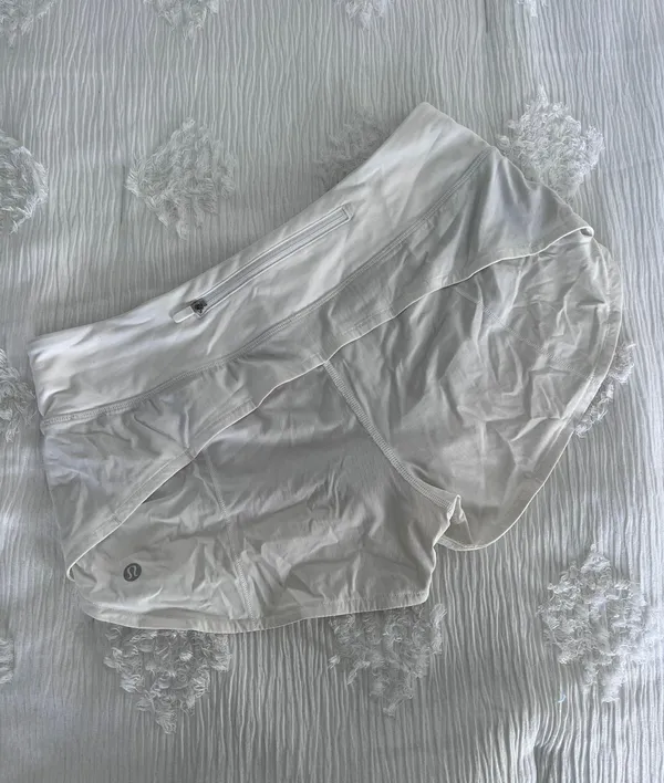 Lululemon Speed Short 2.5” - Image 2