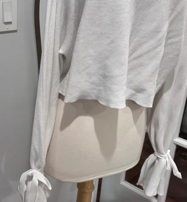 Zara White Knit Ribbed Cropped Top with Tie Cuff Bell Sleeves - Image 7