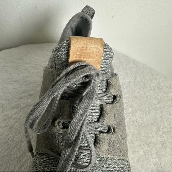 New Balance Gray Athletic Shoes with Seamless Upper size 9.5 - Image 9