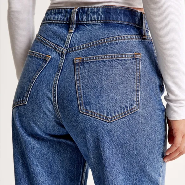 Abercrombie & Fitch Curve Love High Rise Taper Jean Size 28 Short NWT - Image 2