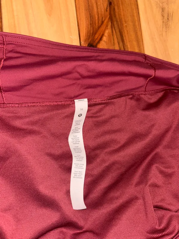 Lululemon High-Rise Speed Up Short 2.5” - Image 3
