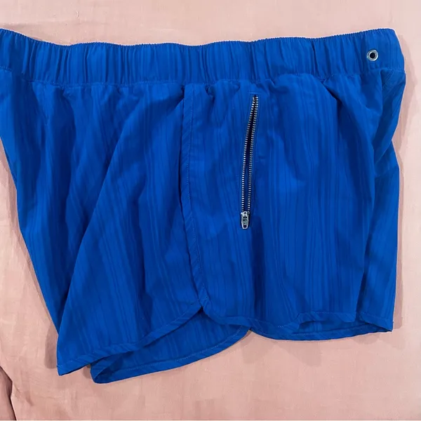 Athleta Blue Women's Beach Shorts - Image 4