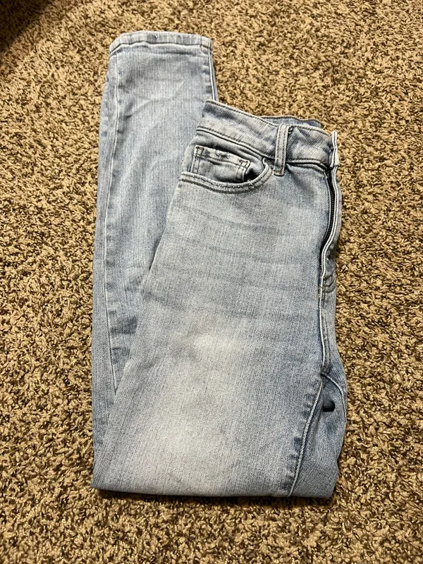 Mom Jeans  - Image 2