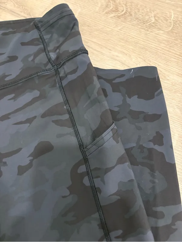Lululemon Fast and Free Leggings Size 8 - Image 3