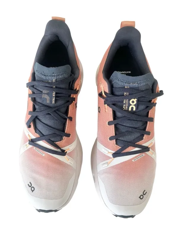 On cloud Cloud surfer Trail Waterproof Sneakers NEW 9.5 sandstone silver - Image 4