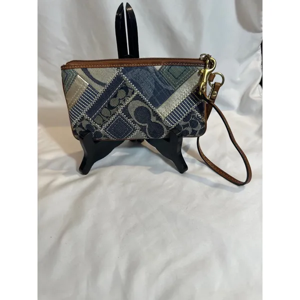 Coach Vintage Y2K Signature Denim Patchwork Wristlet EUC - Image 2