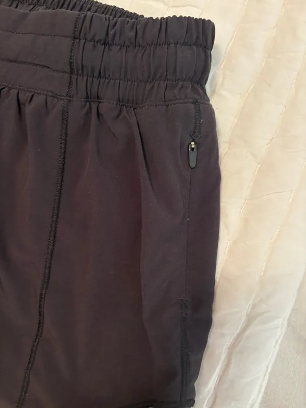 Lululemon Hot Hot Shorts - Image 3