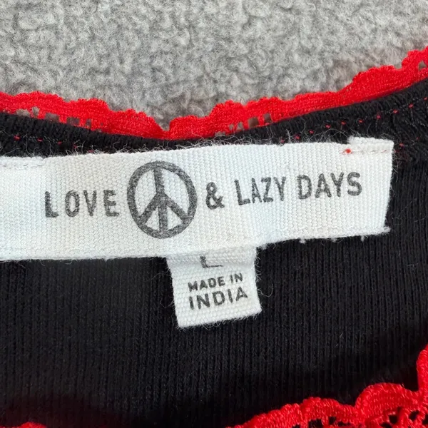 Love & Lazy Days Women's Large Black Rose Crop Tank Top Embroidered Lace Scallop - Image 3
