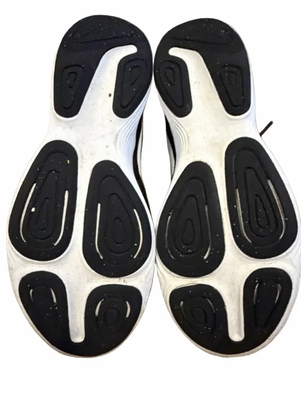 Nike Black and White Mesh Training Sneakers - Image 7