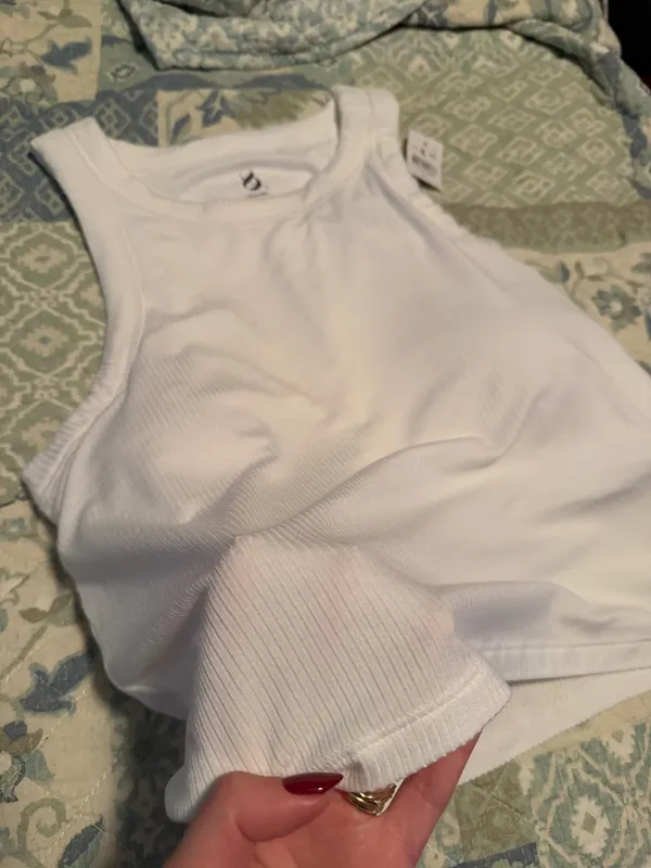 Loft Built in bra cropped tank - Image 3