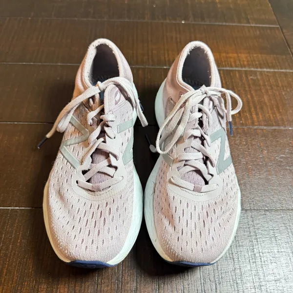 New Balance Fresh Foam 1080 Women Size 7 D Lavender Running Shoes Sneakers - Image 6