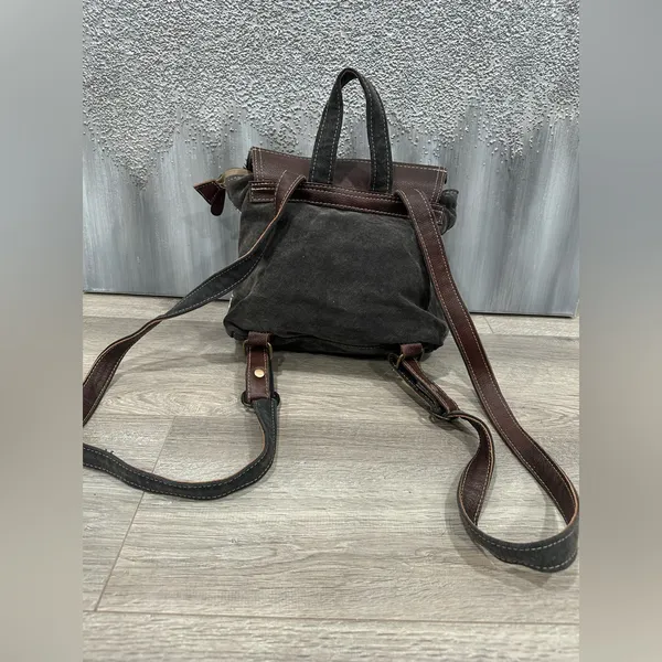 Myra Bag Backpack - Image 3