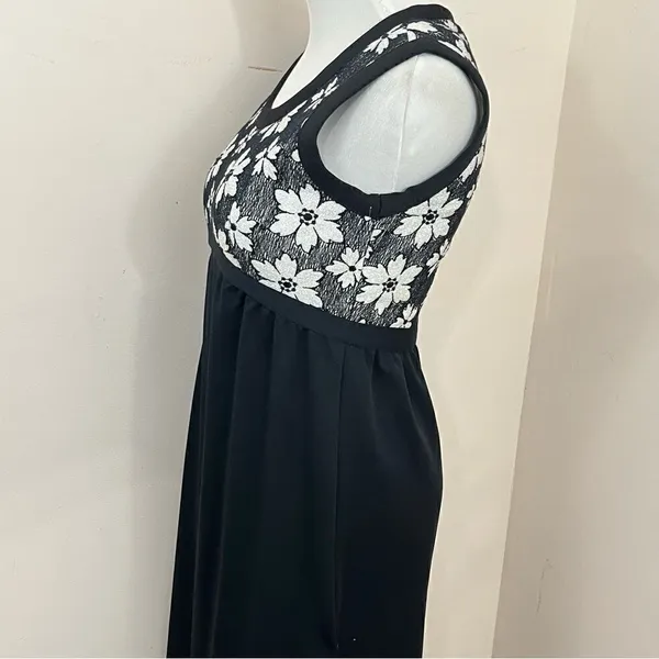 Vintage 70’s Leslie Fay Black and White Floral Maxi Dress S - Image 2
