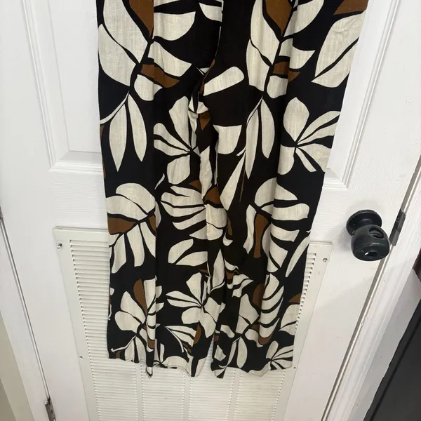 Audrey Parks X Francesca’s Brown And Black Floral‎ Jumpsuit Size Medium - Image 7