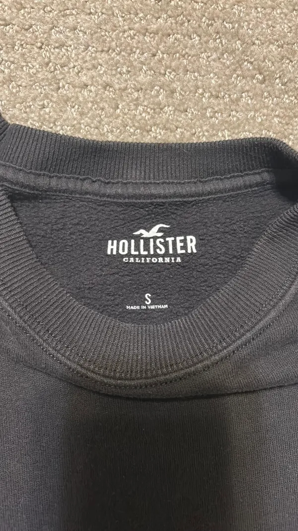 Hollister Crewneck Sweatshirt - Image 3