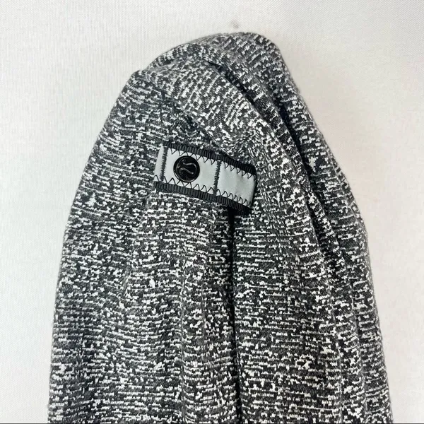 Lululemon Vinyasa‎ Running Luon Suited Jacquard Black White Wrap Scarf - Image 5