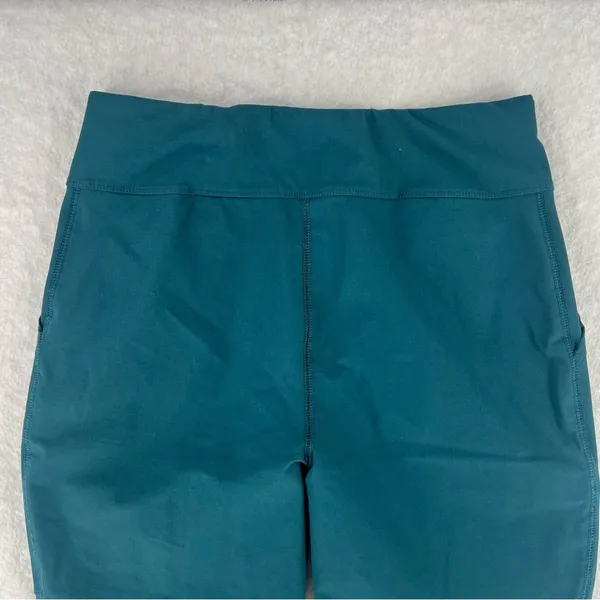 Fabletics Short Length High Waisted Hybrid‎ Cargo Pants Stretch Pockets Skinny - Image 14