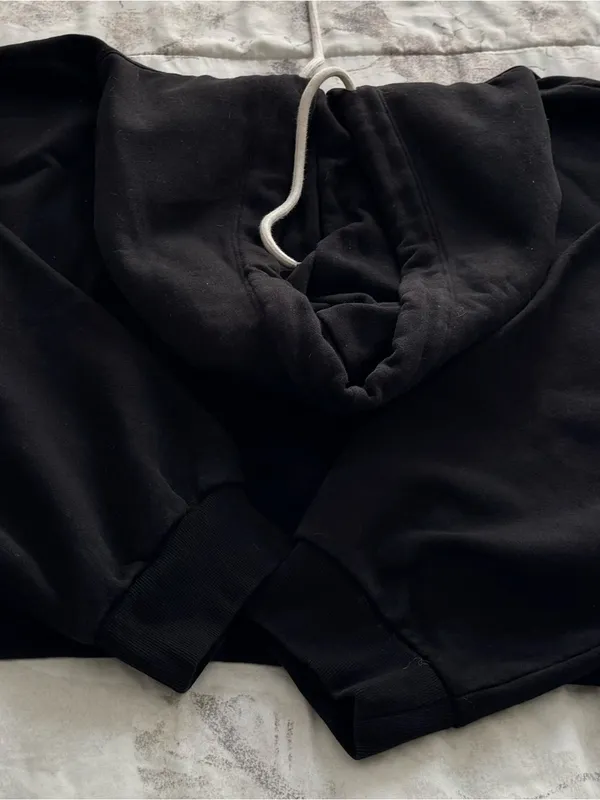 GAP Black cropped fleece Hoodie Sweater with White Drawstrings, size XL casual - Image 9