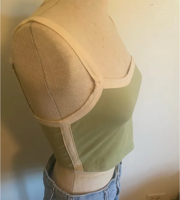 Green crop top - Image 2