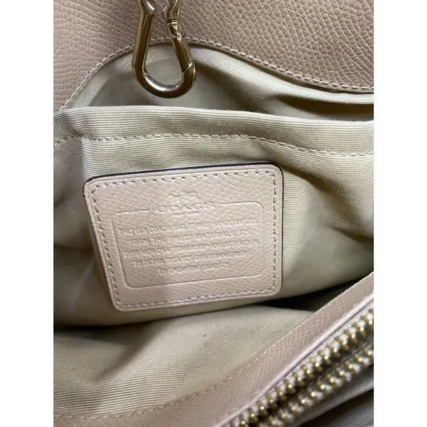 coach medium w adjustable strap tan leather cross - Image 11