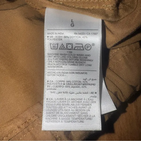Old Navy Tan‎ Jacket with Snap Buttons and Zipper - Image 5