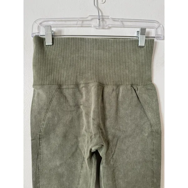 NWT Halara Mineral Green Ribbed High Waisted Tummy Control 7/8 Leggings Large - Image 4