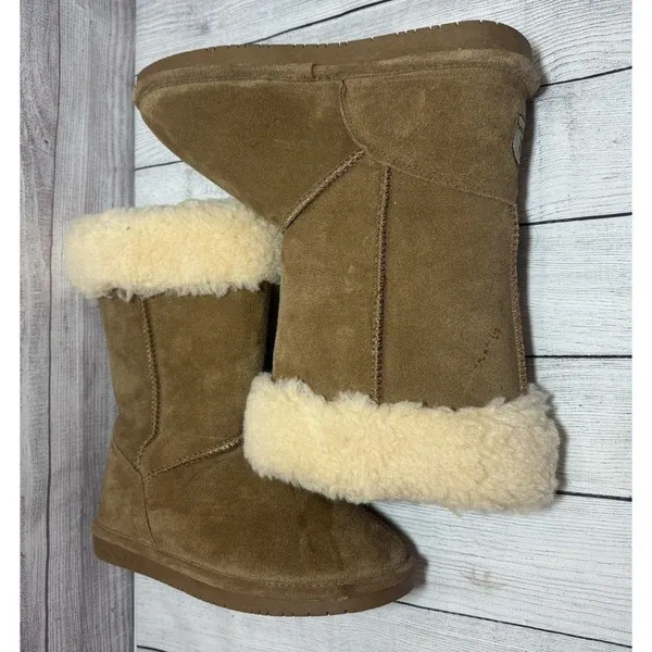 Bearpaw Women's Tall Brown Suede Boots! Size 9 sherpa-lined, casual, fashion - Image 6