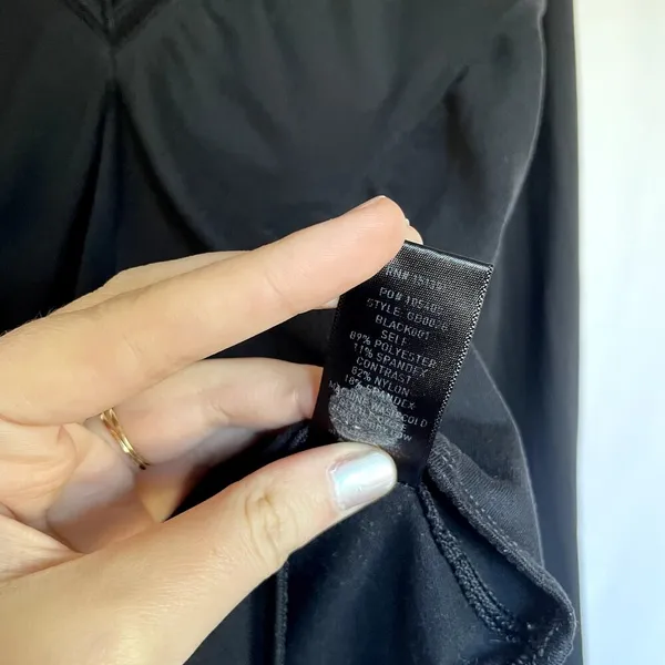 Good American v-neck long sleeved black bodysuit lace neckline‎ women's size L - Image 5