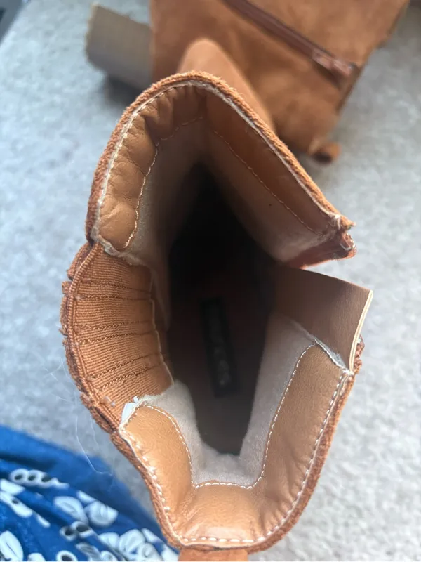 Maurices Size 8.5 Cognac Western Ankle Boots Suede-Look Block Heel - Image 6