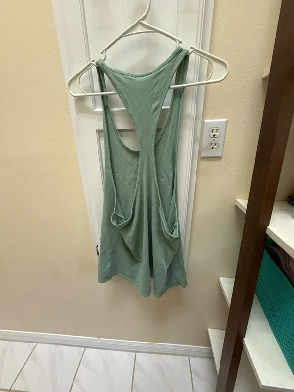 Gymshark Women's Green Racerback Tank Top Size L - Image 3